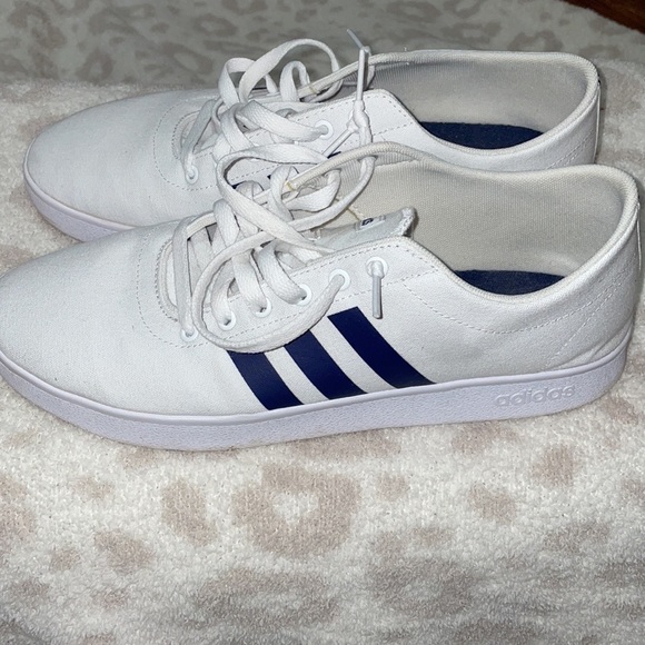 Men’s Adidas - Picture 3 of 6